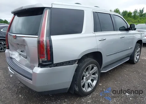2018 Cadillac Escalade Luxury z USA, uszkodzony, nr VIN 1GYS4BKJ3JR245607